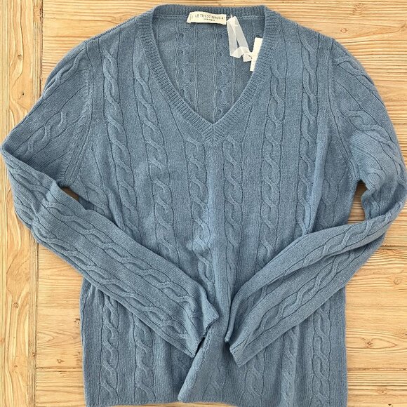 Le Tricot Perugia Sweaters - Le Tricot Perugia 100% cashmere cable knit v-neck sweater| NWT | size small
